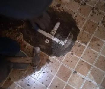 营口卫生间漏水维修公司为您分享下卫生间渗水如何处理及注意事项
